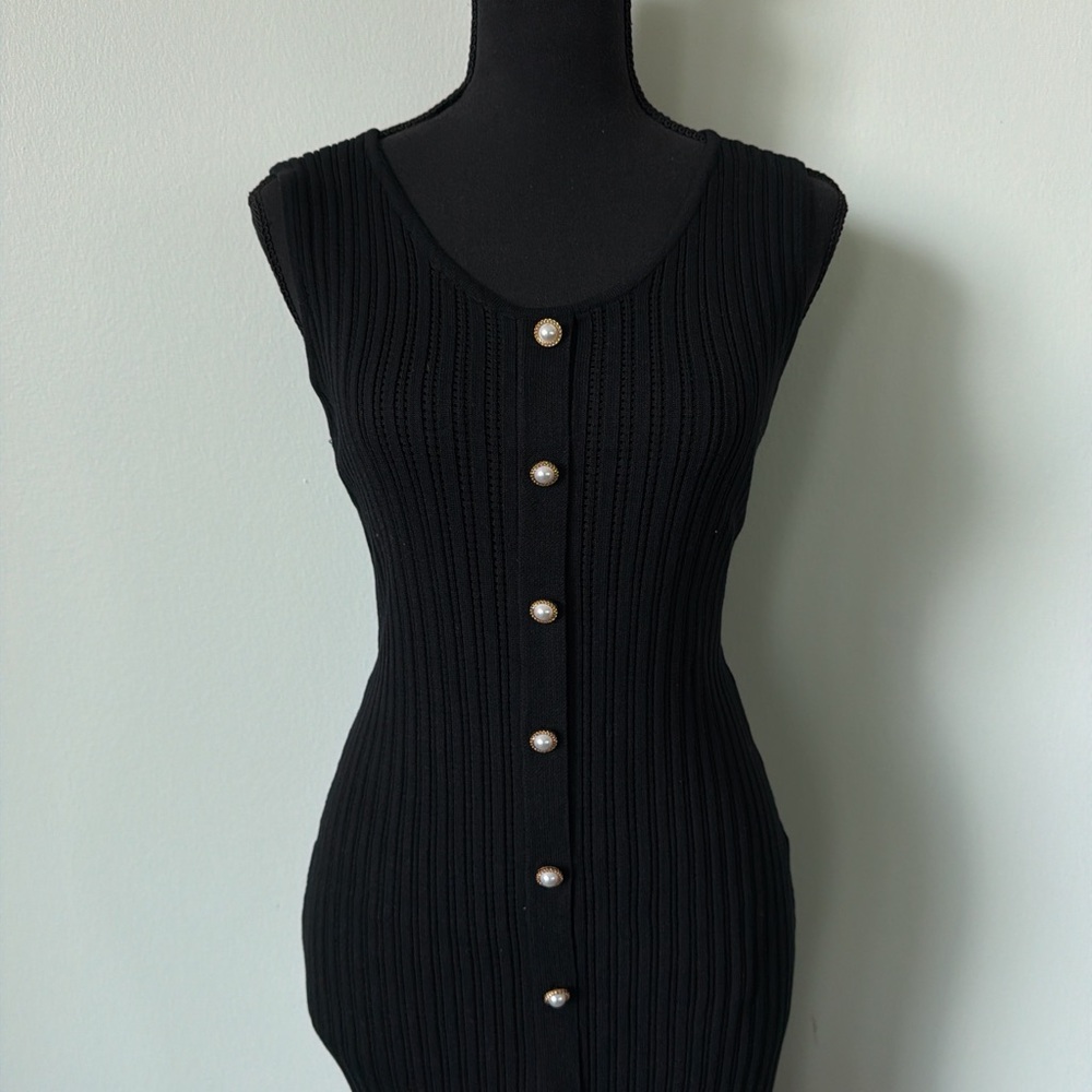 Grace Karin Black Ribbed Sleeveless Maxi Dress with Pearl Buttons